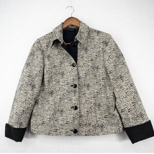 Linda Allard Ellen Tracy Tan an Black Botton Front Jacket
